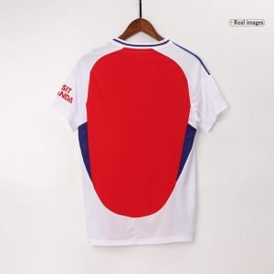 CARACTÉRISTIQUES -Club / Nation: Arsenal - Age: Adulte - Couleurs: Rouge/Blanc - Manches: Manches Courtes - Numéro de produit: 241666-04-A - Saison: 2024/2025 - Sexe: Homme - Tenues: Domicile - Types d'article: Maillots de Football