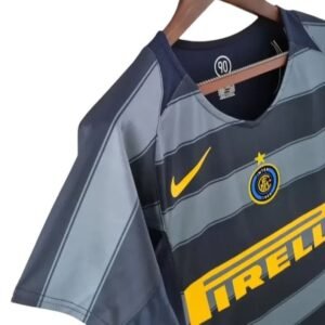 Maillot Rétro Inter Milan Third 2004/2005 – Image 3