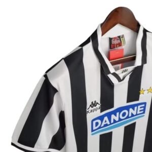 Maillot Rétro Juventus Domicile 1994/1995 – Image 3
