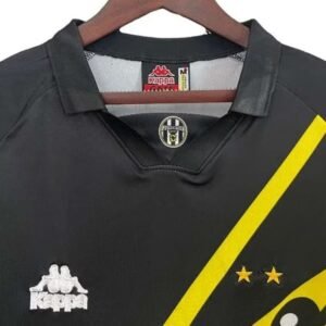 Maillot Rétro Juventus Third 1996/1997 – Image 3