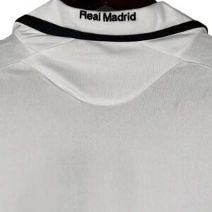 Maillot Rétro Real Madrid Domicile 2008/2009 – Image 4