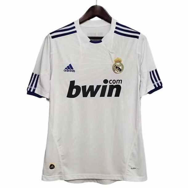 Maillot-officiel-Retro-Real-Madrid-Domicile-2010-2011-1.jpg
