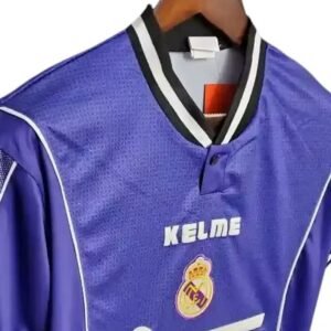 Maillot Rétro Real Madrid Extérieur 1997/1998 – Image 3