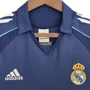 Maillot Rétro Real Madrid Extérieur 2005/2006 – Image 3