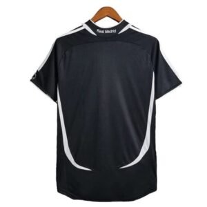 Maillot Rétro Real Madrid Extérieur 2006/2007 – Image 2