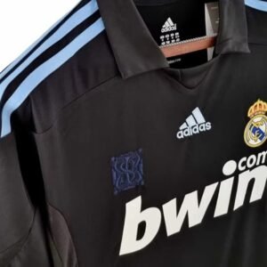 Maillot Rétro Real Madrid Extérieur 2009/2010 – Image 4