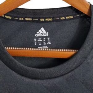 Maillot Rétro Real Madrid Extérieur 2011/2012 – Image 4