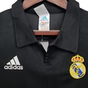 Maillot Rétro Real Madrid Extérieur Centenaire 2001/2002 – Image 3