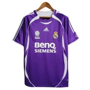 Maillot Rétro Real Madrid Third 2006/2007 – Image 1