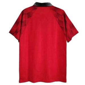 Maillot Rétro Manchester United Domicile 1996/1997 – Image 2