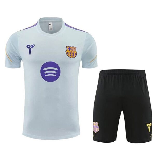 Ensemble-Maillot-Training-Barcelone-2026-27-Blanc-Noir-2.jpg
